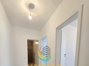 Vanzare ap 2 camere sector 5 bloc 2025 curte proprie — miniatura 5