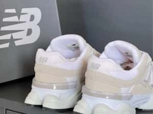Adidasi New Balance  9060 Full White — miniatura 6