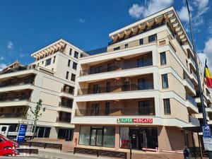 Apartament 3 camere - Centru — miniatura 1