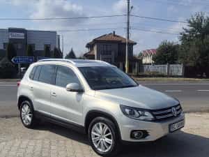 VW TIGUAN  2.0 TDI / EURO 5 / 4 X 4 / DSG / Clima / Trapa / Led / Xenon / CASH sau RATE — miniatura 4