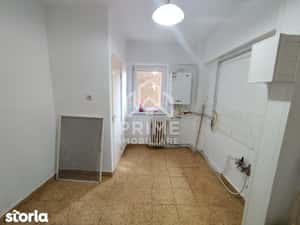 Apartament 3 camere| etaj 2| zona Aiud — miniatura 5