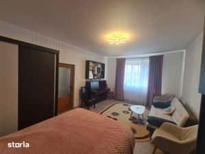 Apartament deosebit,etaj 1,curte,garaj, renovat integral,comision 0% — miniatura 6
