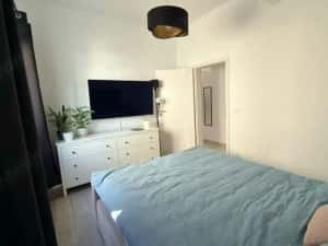 Apartament 3 camere. Bucatarie inchisa. Etaj 1. Decomandat. Bloc nou.Asfalt. 2 locuri parcare. — miniatura 4