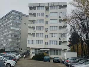 Apartament 2 cam bloc nou,de inchiriat — miniatura 1