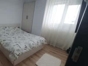 Apartament 2 cam bloc nou,de inchiriat — miniatura 3