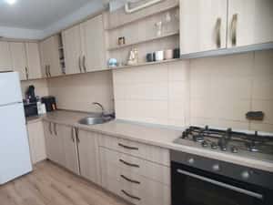 Apartament 2 cam bloc nou,de inchiriat — miniatura 5