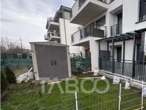 Apartament cu gradina de 63 mp 3 camere 2 parcari boxa Turnisor Sibiu