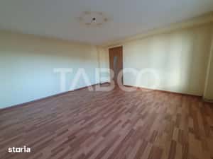 Apartament 3 camere decomandat 80 mp + 2 balcoane zona Teiului — miniatura 4