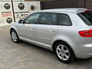 Audi A3 Hatchback 2010 - 5.500 EUR — miniatura 4