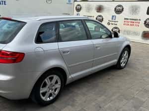 Audi A3 Hatchback 2010 - 5.500 EUR — miniatura 5