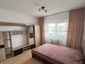 Pf inchiriez ap cu 3 camere decomandate 2 bai — miniatura 2