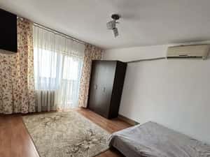 Pf inchiriez ap cu 3 camere decomandate 2 bai — miniatura 3