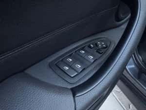 BMW X1 xDrive25e Advantage – SUV plug-in hybrid, import — miniatura 7