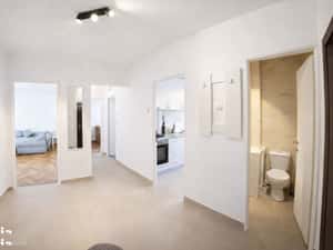 Apartament cu 3 camere decomandate confort sporit etaj 2 zona Plopilor