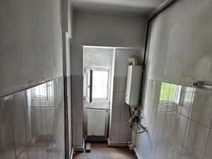 Garsoniera confort 1 Brosteni — miniatura 4