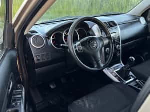 Suzuki grand vitara 1.9 DDIS 129 CP 2012 4WD IMPECABIL — miniatura 5