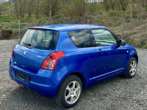 Suzuki Swift / 2010 / 1.3 benzina / 93 cai — miniatura 3