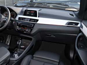 BMW X2 / M SPORT / Automat / 2.0 D / Full LED / Navi 3D — miniatura 6
