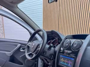 Dacia DUSTER 1,5 DCI  4X4 An 2017 / 10 . 73 000 km . RAR+ITP . Garantie 12 luni .Rate fixe — miniatura 5