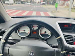 Peugeot 207 1.4 cu gpl — miniatura 6