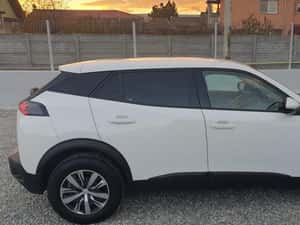 Peugeot 2008 2020 1.5 BlueHDI 102CP Active — miniatura 4