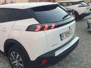 Peugeot 2008 2020 1.5 BlueHDI 102CP Active — miniatura 6