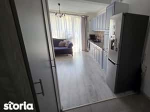 Apartament cu 3 camere, 59 mp, balcon, zona Teilor — miniatura 4