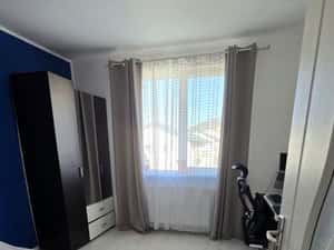 Apartament cu 3 camere, 59 mp, balcon, zona Teilor — miniatura 6