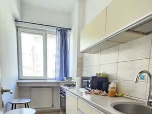 Inchiriez apartament 2 cam metrou Universitate — miniatura 6