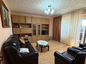 Vanzare 3camere cu Centrala vedere LAC  Crangasi  Bloc Reabilitat — miniatura 5
