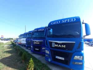 Cap tractor Man si semiremorci — miniatura 3