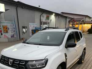 Dacia duster 4x4 1.5 diesel — miniatura 1