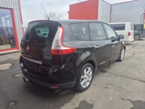 Renault Scenic 2.0 diesel 150 cp Cutie Automata — miniatura 4