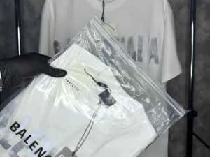 Tricou Balenciaga — miniatura 4