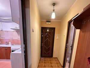De inchiriat garsoniera cf1 cu balcon, mobilata, utilata 1200lei/luna — miniatura 6