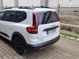 Dacia Jogger EXTREME HYBRID 1.6 ~ 140cp Cutie automata 2023  ~~km 3800 — miniatura 5