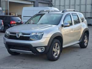 Dacia Duster Prestige 1.5 dCi 4x4 / Pachet LooK / Full Options De Fabrica / Senzori / Scaune Piele Incalzite / Carlig