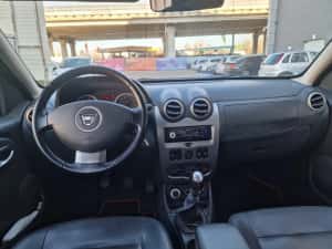 Dacia Duster Prestige 1.5 dCi 4x4 / Pachet LooK / Full Options De Fabrica / Senzori / Scaune Piele Incalzite / Carlig — miniatura 5