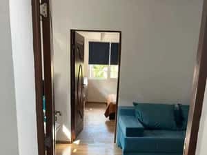 Apartament 2 camere| 1 Mai | etj 1 | casa | centrala termica | magazie — miniatura 4