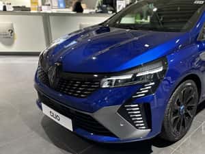 Renault Clio Manuală 91 HP Benzină