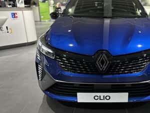 Renault Clio Manuală 91 HP Benzină — miniatura 2