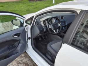Ma vinde Seat ST Alb — miniatura 1
