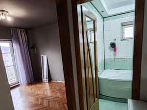 Apartament 3 camere decomandat, zona Crinilor — miniatura 5