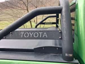 Toyota hilux 2017 automat (ranger amarok l200) — miniatura 2