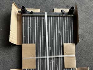 Radiator apa VW Golf 5 1.6 benzina cod 65277 — miniatura 2