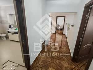 Apartament spatios etaj 2 - 92 mp — miniatura 1