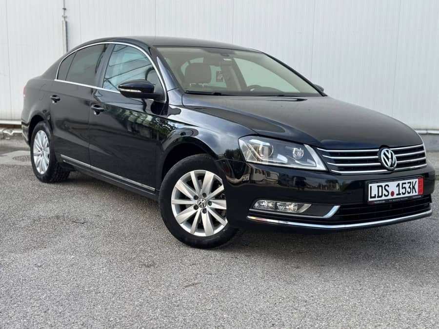 Passat B7 Limuzina 2.0TDI — fotografie 1 din 10