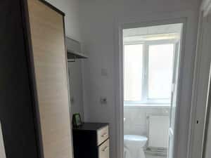 Inchiriez apartament in zona Cascada — miniatura 3