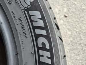 4 anvelope vara Michelin 215/55/18,dot 2021.Pret/bucata. — miniatura 5