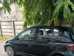 Vând Toyota Yaris 2000 Benzina 1 cmc Neavariata — miniatura 5